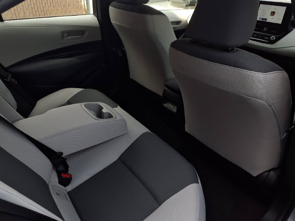 Certified 2023 Toyota Corolla LE w/ Carpet Mat Package (TMS) FWD image 34