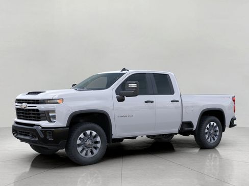 Used 2026 Chevrolet Silverado 2500 Custom AWD/4WD image 2