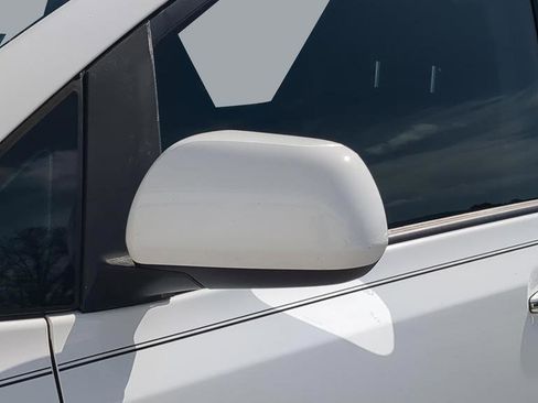 Used 2017 Toyota Sienna SE w/ SE Preferred Package image 28