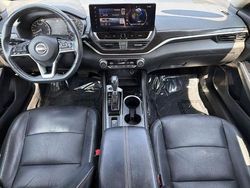 Certified 2024 Nissan Altima 2.0 SR FWD image 2
