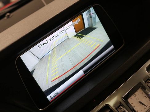 Used 2015 Mercedes-Benz E 350 Sedan image 27