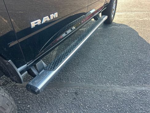 Used 2021 RAM 2500 Big Horn w/ Level 1 Equipment Group AWD/4WD image 9