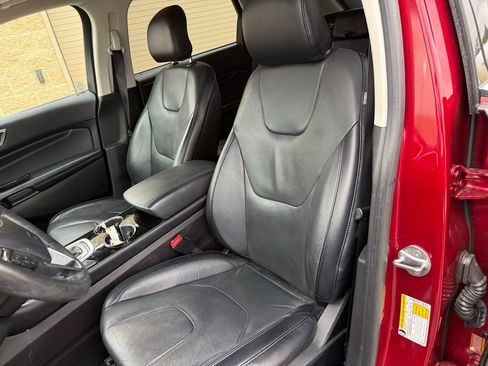 Used 2017 Ford Edge Titanium w/ Equipment Group 301A image 8