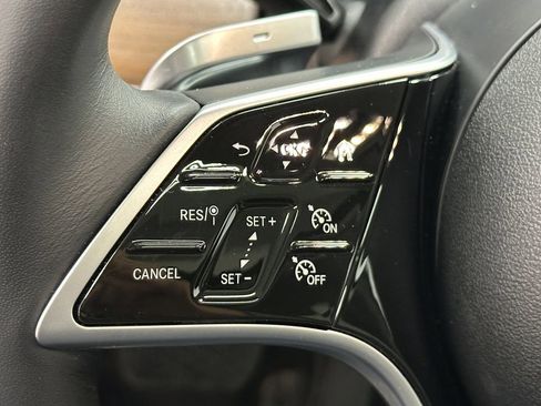 Certified 2024 Mercedes-Benz GLE 350 4MATIC w/ AMG Line Exterior image 31