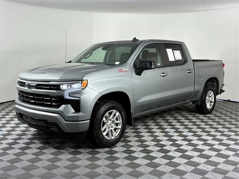 Used 2024 Chevrolet Silverado 1500 RST w/ Z71 Off-Road Package image 7
