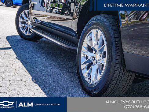 New 2026 Chevrolet Suburban Premier RWD image 13