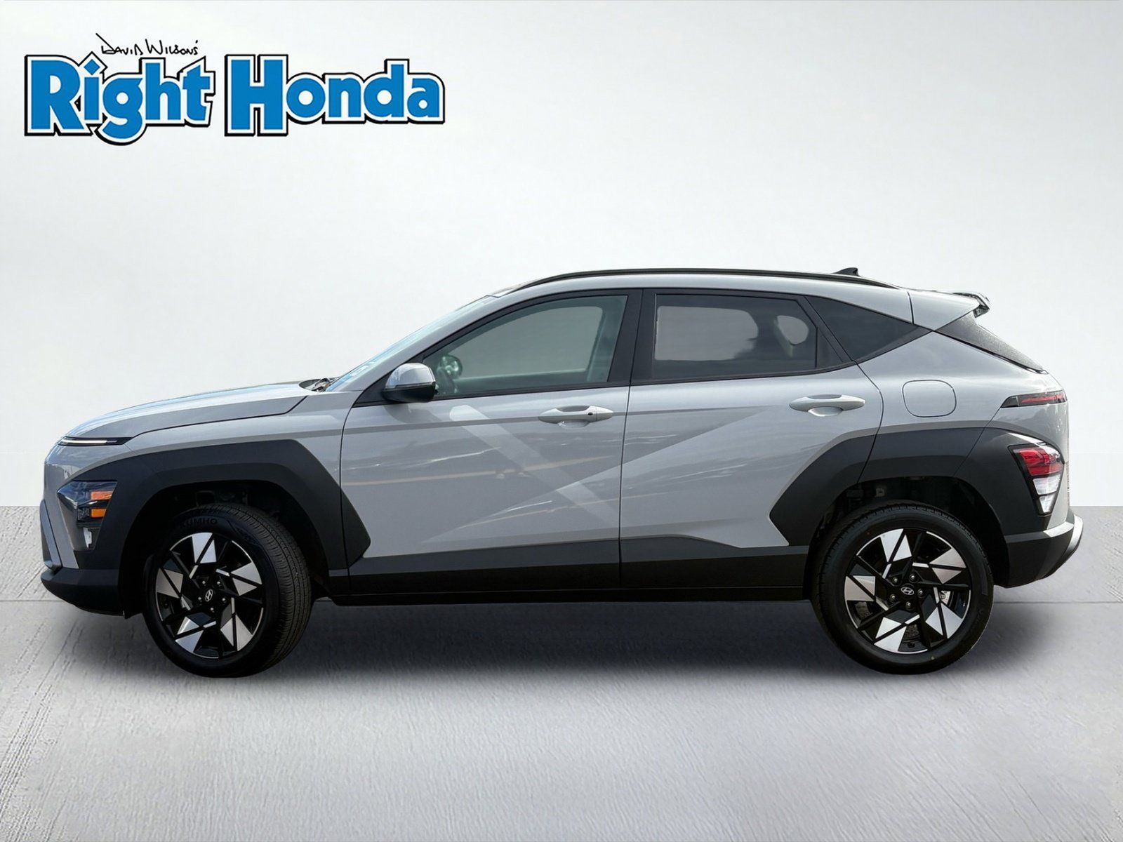 Used 2025 Hyundai Kona SEL AWD/4WD image 3