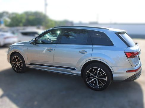 Used 2023 Audi Q7 3.0T Premium Plus w/ Premium Plus Package AWD/4WD image 14