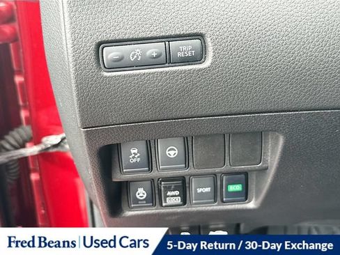 Used 2020 Nissan Rogue Sport SL w/ Premium Package AWD/4WD image 12