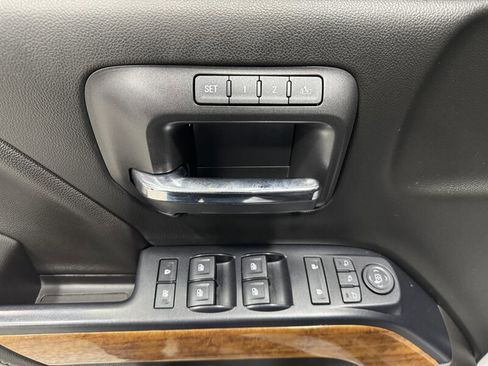 Used 2017 Chevrolet Silverado 1500 High Country image 13