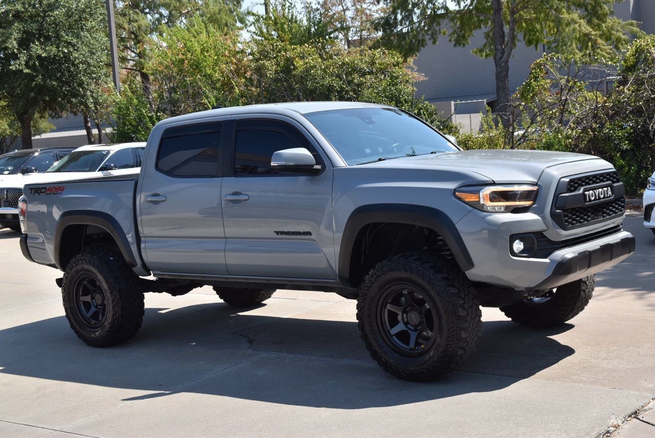 Used 2020 Toyota Tacoma TRD Off-Road AWD/4WD image 5