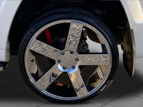 Used 2018 Toyota 4Runner Limited image 11