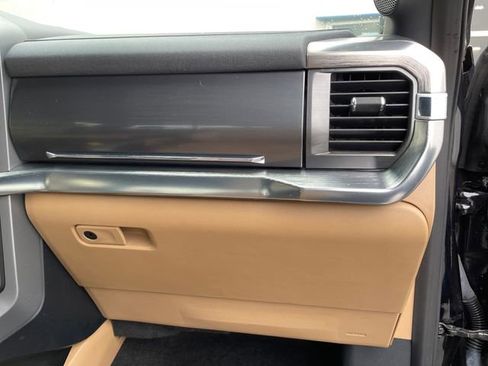 Used 2022 Ford F150 Lariat AWD/4WD image 36