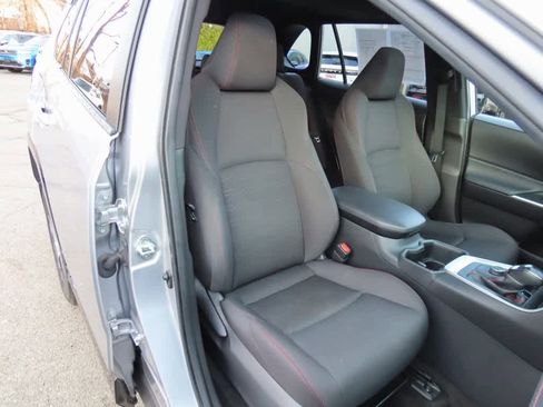 Used 2023 Toyota RAV4 SE image 17