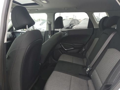 Used 2024 Kia Soul EX FWD image 37