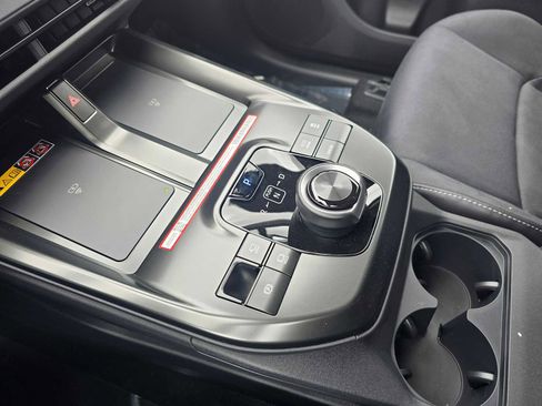 New 2026 Toyota C-HR AWD/4WD image 32
