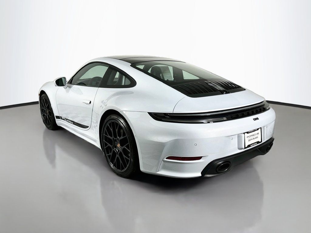 New 2026 Porsche 911 Carrera RWD image 3