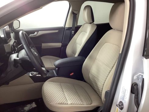 Used 2020 Ford Escape SE Sport image 14