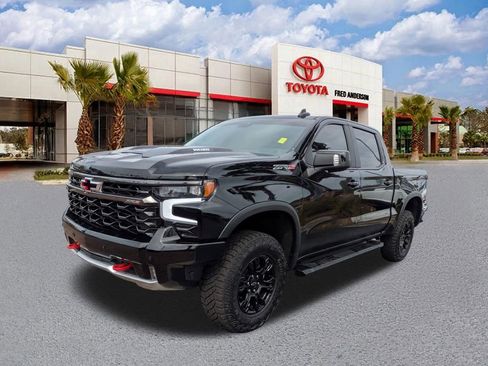 Used 2025 Chevrolet Silverado 1500 ZR2 image 8