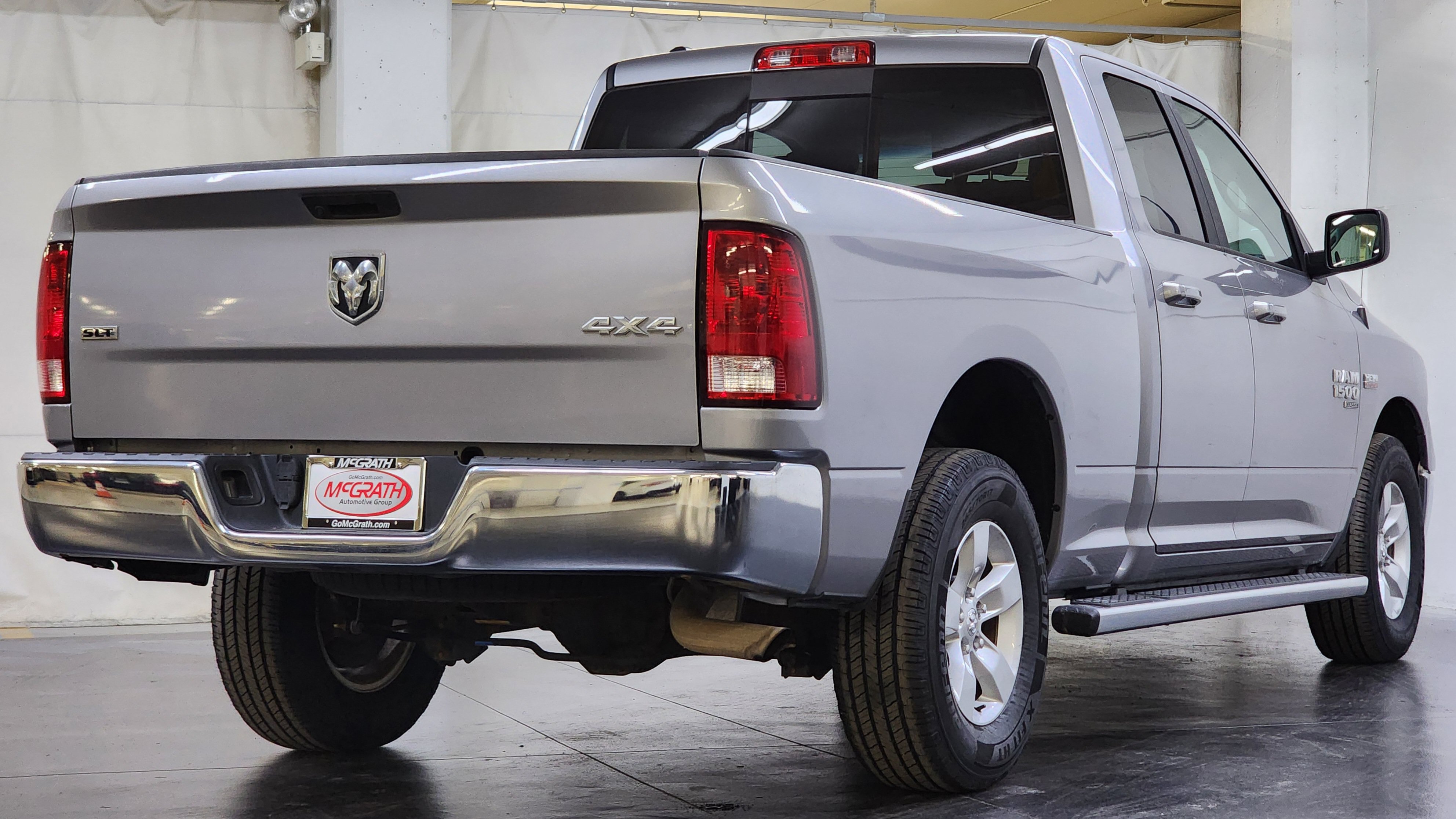 Used 2019 RAM 1500 Classic SLT AWD/4WD image 6
