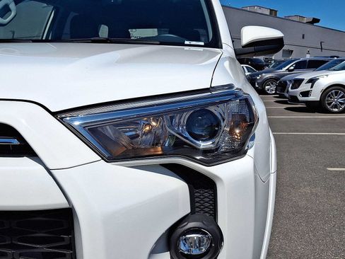 Used 2022 Toyota 4Runner SR5 RWD image 34
