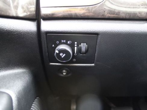 Used 2012 Jeep Grand Cherokee Laredo image 18