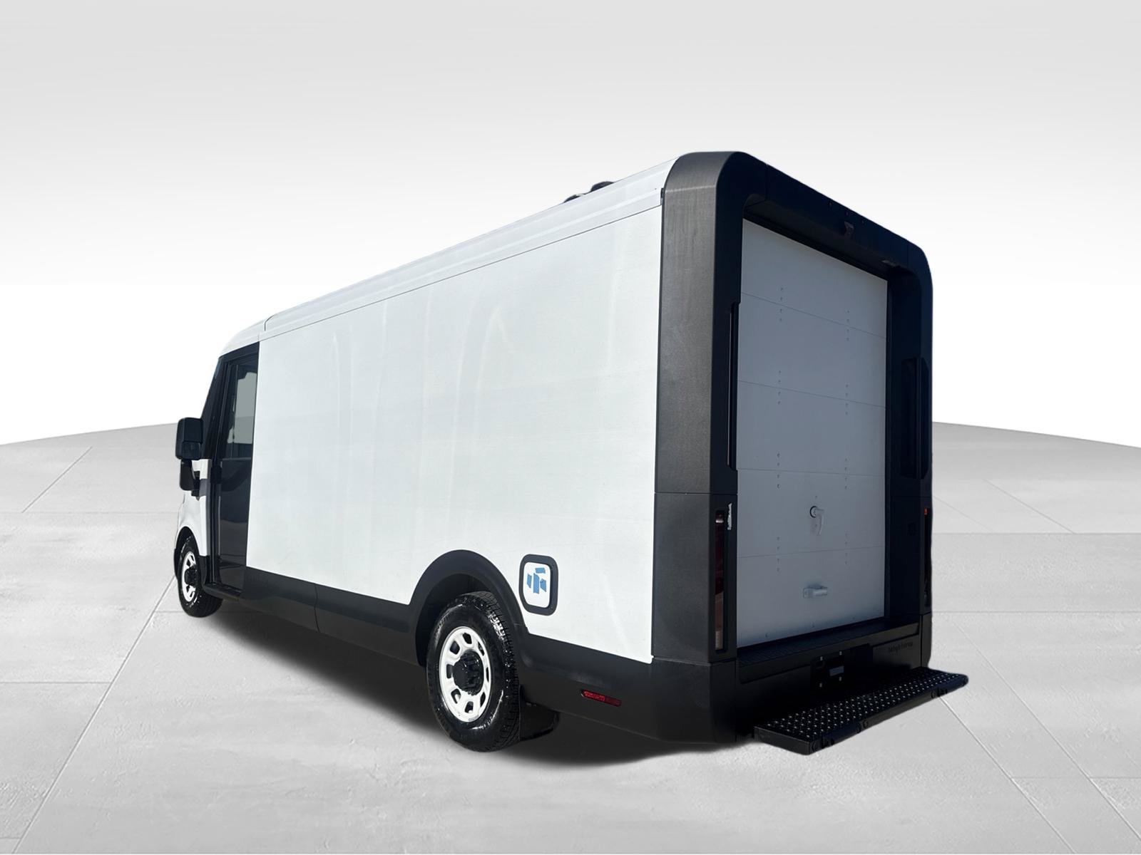 Used 2024 Chevrolet Brightdrop 600 w/ Commercial Equipment Package AWD/4WD image 7