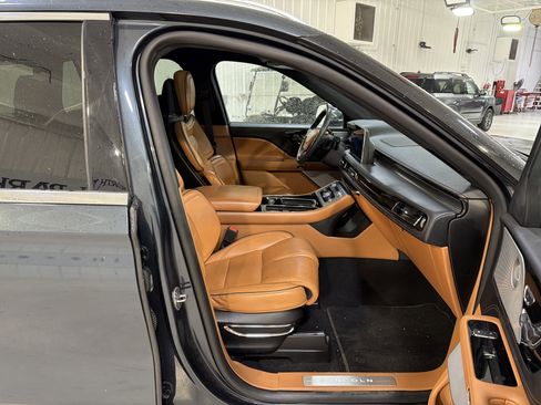 Used 2020 Lincoln Aviator Black Label w/ Dynamic Handling Package image 15