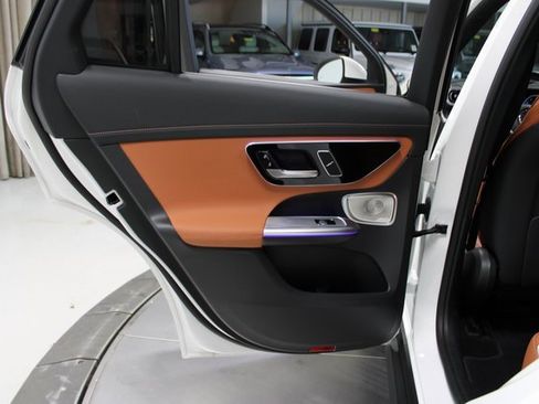 Used 2023 Mercedes-Benz GLC 300 4MATIC w/ Pinnacle Trim Package image 40