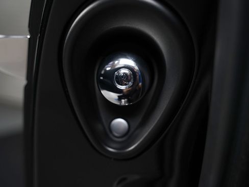Used 2019 Rolls-Royce Dawn RWD image 46