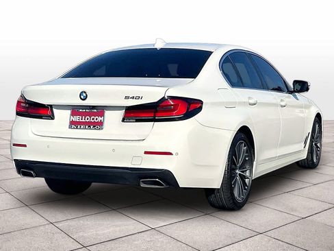 Used 2023 BMW 540i w/ Premium Package image 17