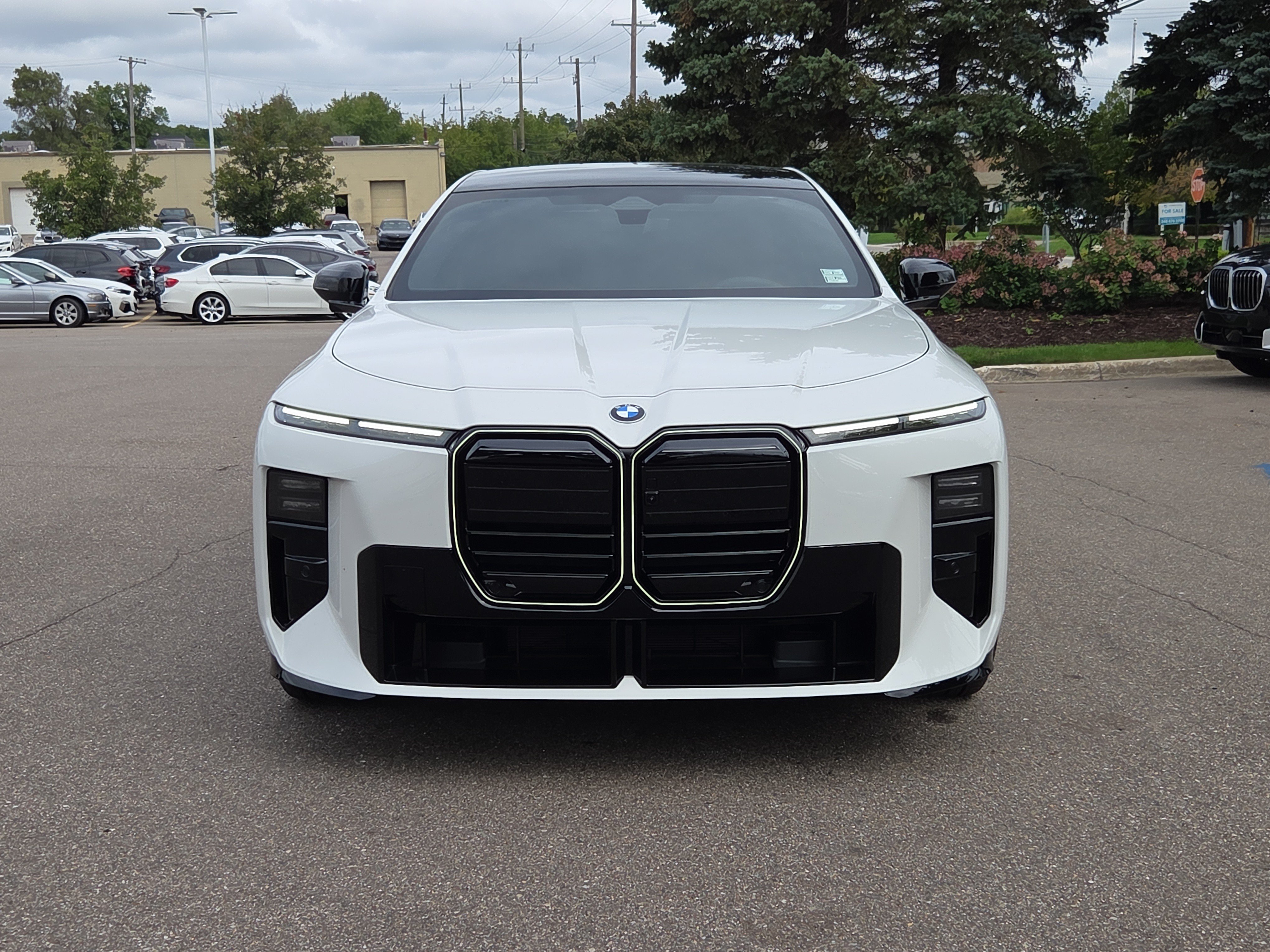 New 2027 BMW 740i xDrive w/ Executive Package AWD/4WD image 8