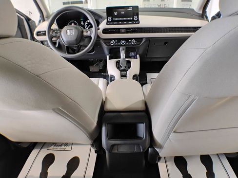 Used 2024 Honda HR-V LX image 16