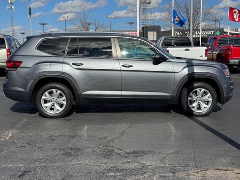 Used 2018 Volkswagen Atlas SE image 4