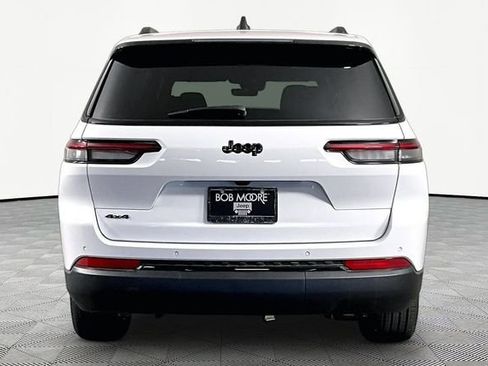 New 2025 Jeep Grand Cherokee L Altitude AWD/4WD image 4