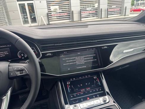 Certified 2024 Audi Q7 3.0T Prestige AWD/4WD image 34