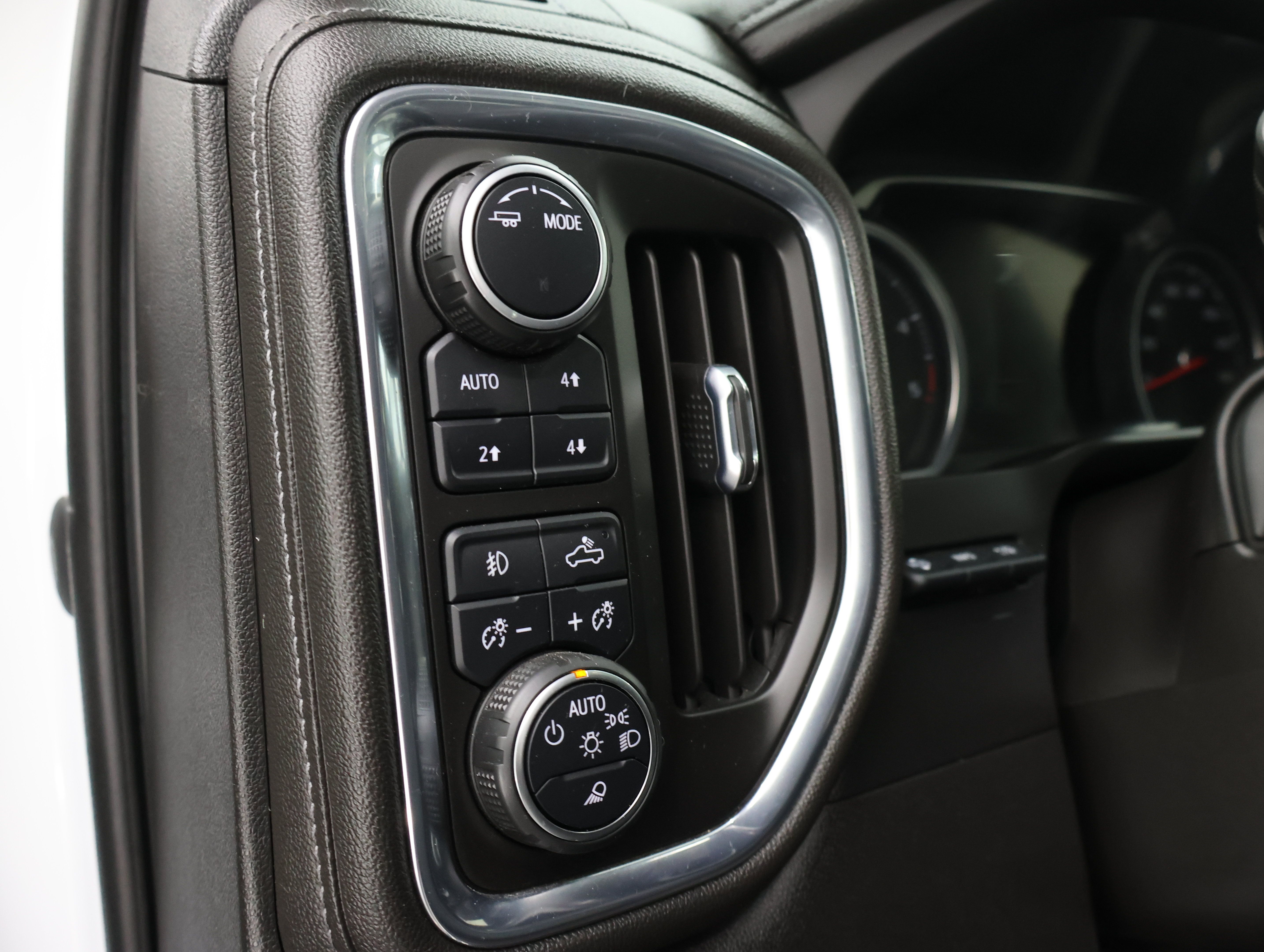 Used 2022 Chevrolet Silverado 3500 High Country w/ Snow Plow Prep/Camper Package AWD/4WD image 52