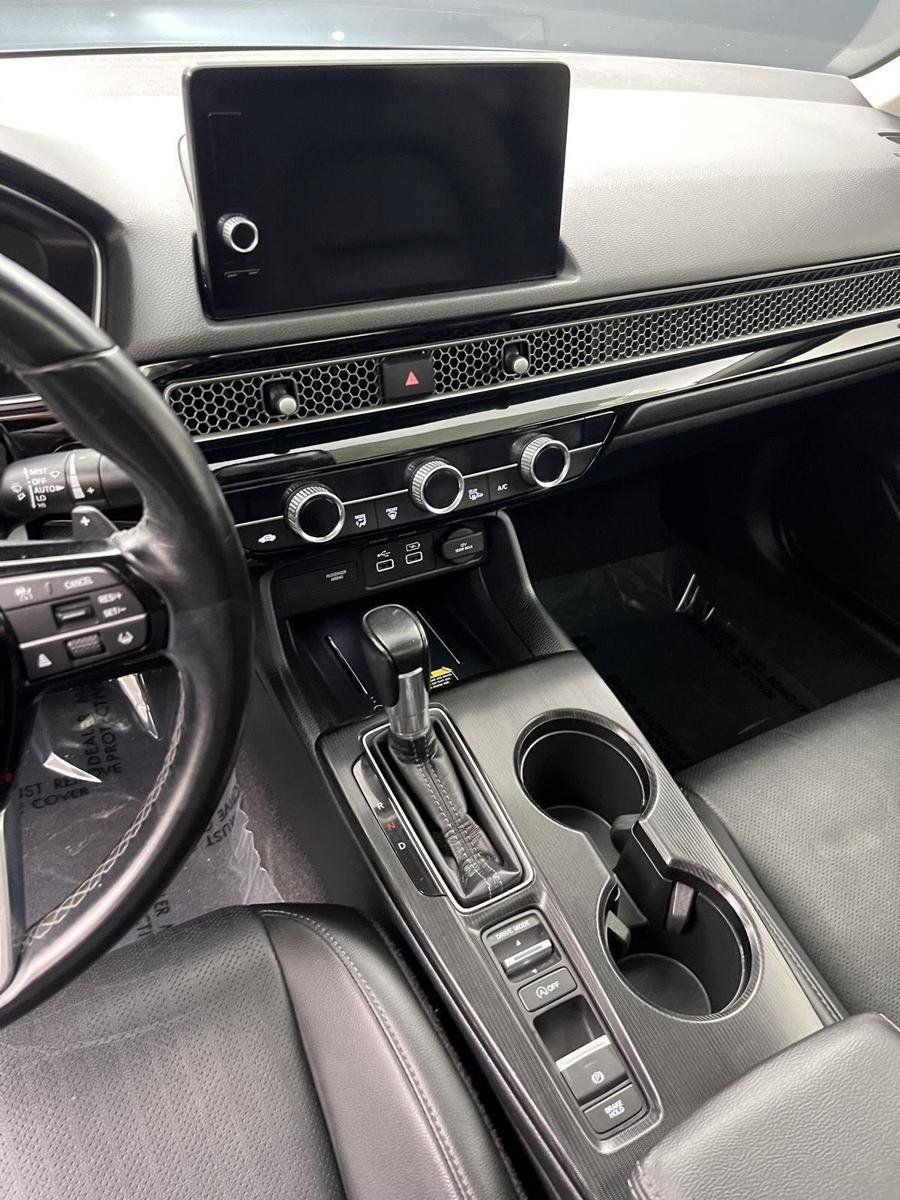 Used 2023 Honda Civic Touring image 5