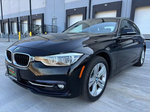Used 2018 BMW 330i xDrive Sedan w/ Convenience Package AWD/4WD image 1