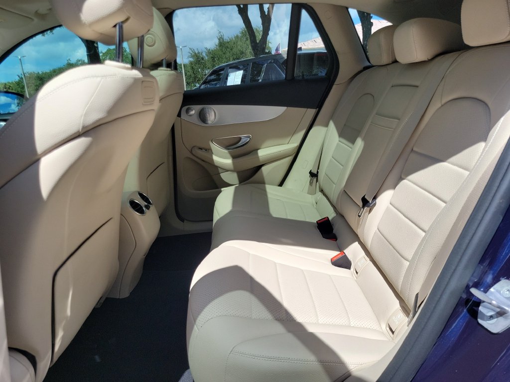 Used 2019 Mercedes-Benz GLC 300 image 8