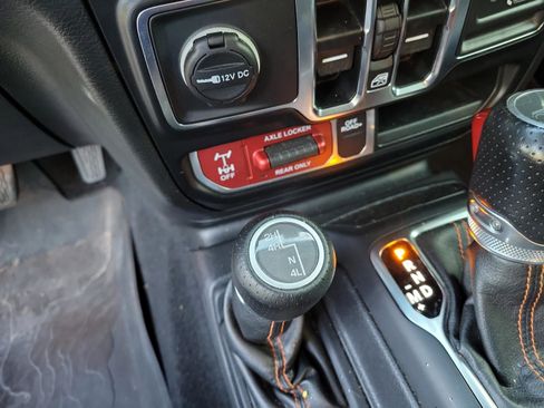 Used 2022 Jeep Gladiator Mojave AWD/4WD image 20