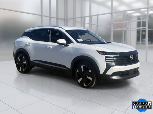 Certified 2025 Nissan Kicks SR image 8