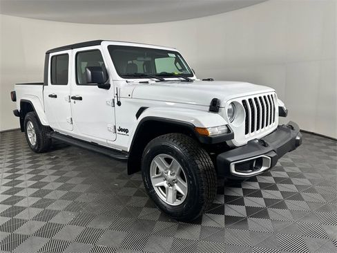 Certified 2023 Jeep Gladiator Sport image 11