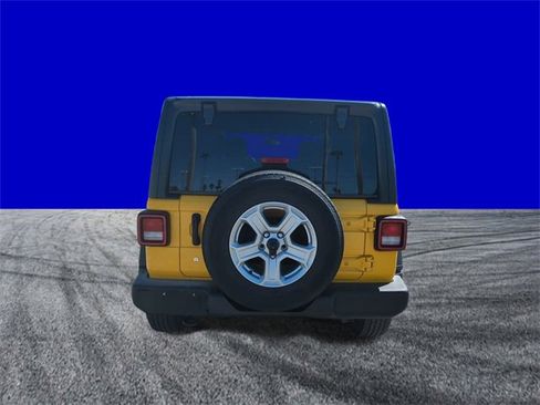 Used 2018 Jeep Wrangler Unlimited Sport S image 5