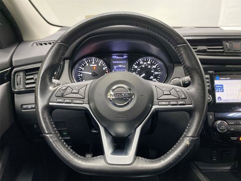 Used 2017 Nissan Rogue Sport SL w/ SL Premium Package image 15