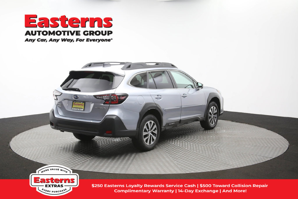 Used 2025 Subaru Outback Limited AWD/4WD image 35