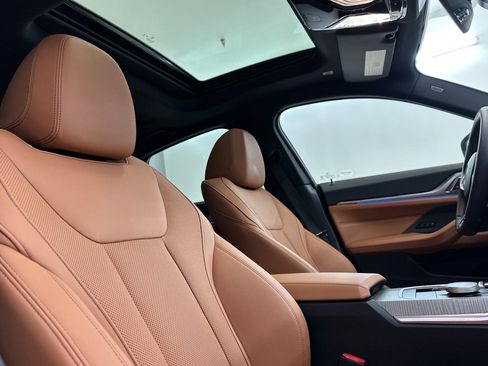 Certified 2025 BMW i4 eDrive40 w/ M Sport Package RWD image 31