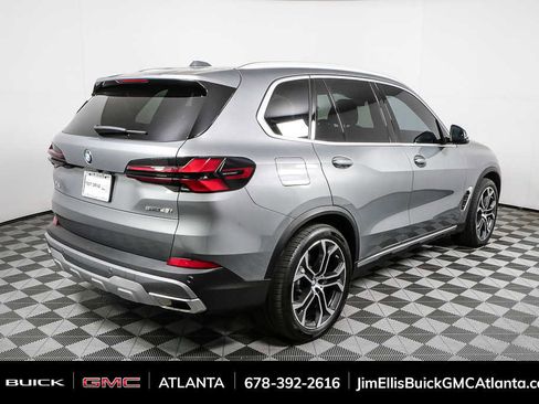 Used 2024 BMW X5 sDrive40i w/ Parking Assistance Package RWD image 2
