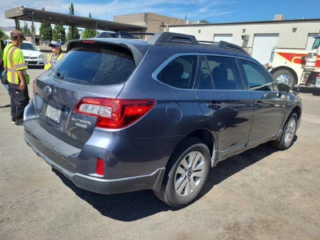 Used 2016 Subaru Outback 2.5i Premium w/ Popular Package #1 AWD/4WD image 5