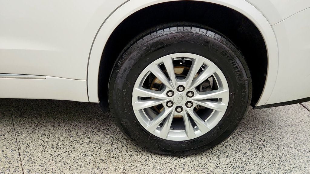 Used 2024 Cadillac XT6 Luxury FWD image 9